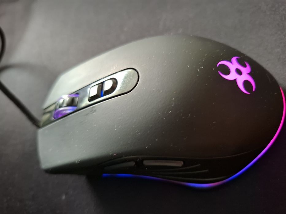 Mouse Gaming Myria MG7525 – 2400 DPI, LED RGB – ergonomic și fiabil!