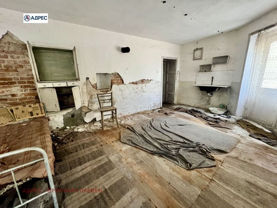 Продава се Къща в Угърчин - 152 кв.м за 50 €/кв.м - Снимка #5