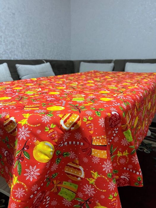 Новогодний скатерты