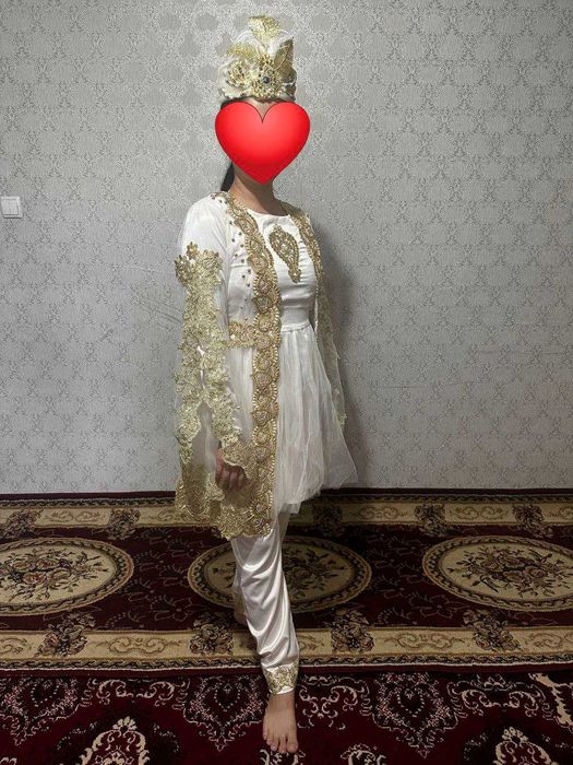 Келин салом куйлаклар 2 та. Скидка килиб бераман. Платья келинка 2шт