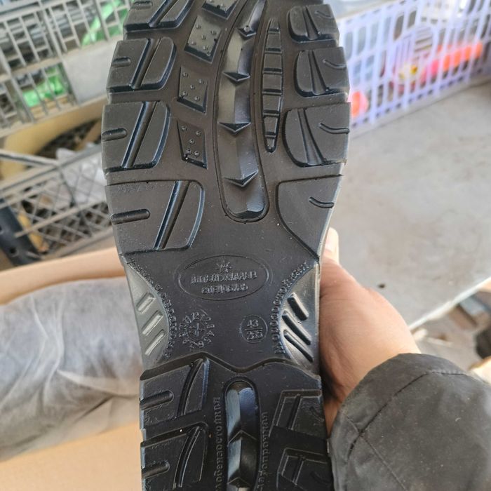 Рабочая спец обувь 44 размер