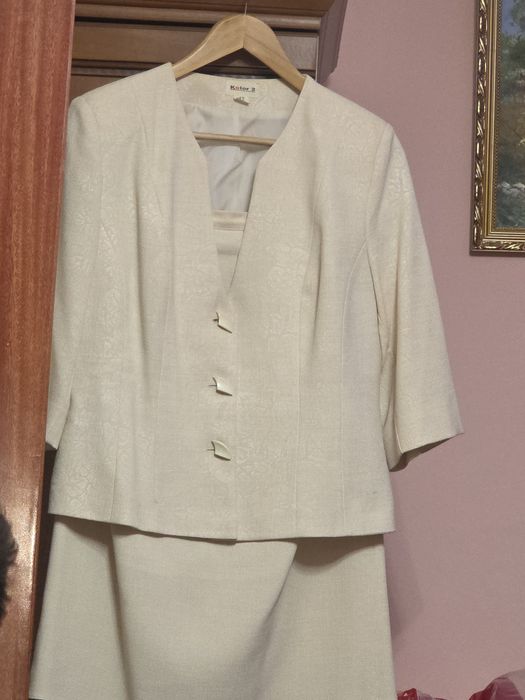 Costum Dama impecabil