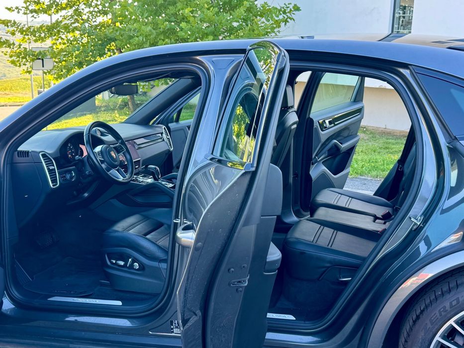 Vand/Schimb/Cayenne Coupe-2022-3.0i-340cai/39000€(Doar•Cash)