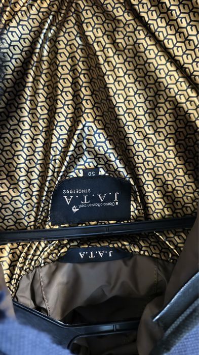 Продам зимний пуховик