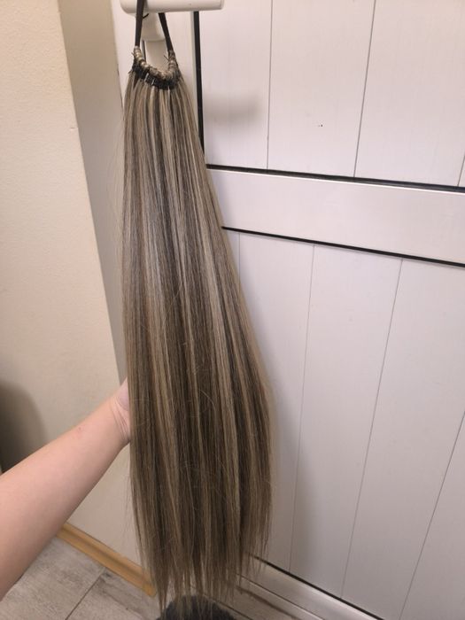 Продавам Дълга синтетична опашка на ластик