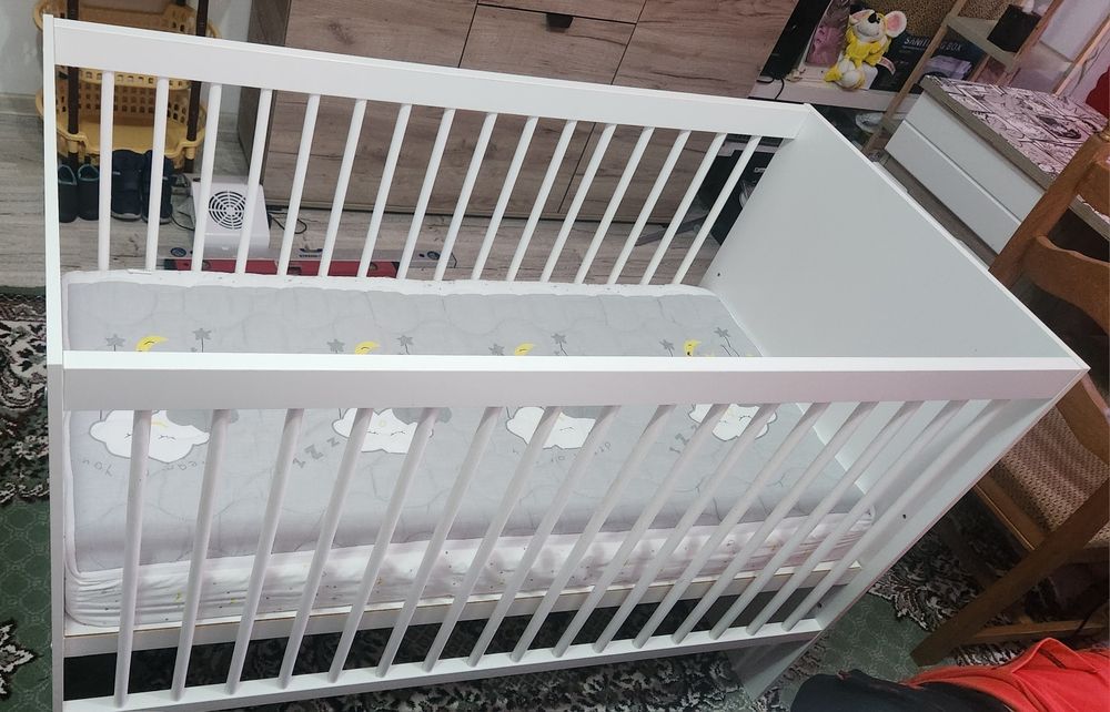 Patut din lemn copii si bebelusi KLUPS KAROLINA I 120x60 cu tot cu saltea.