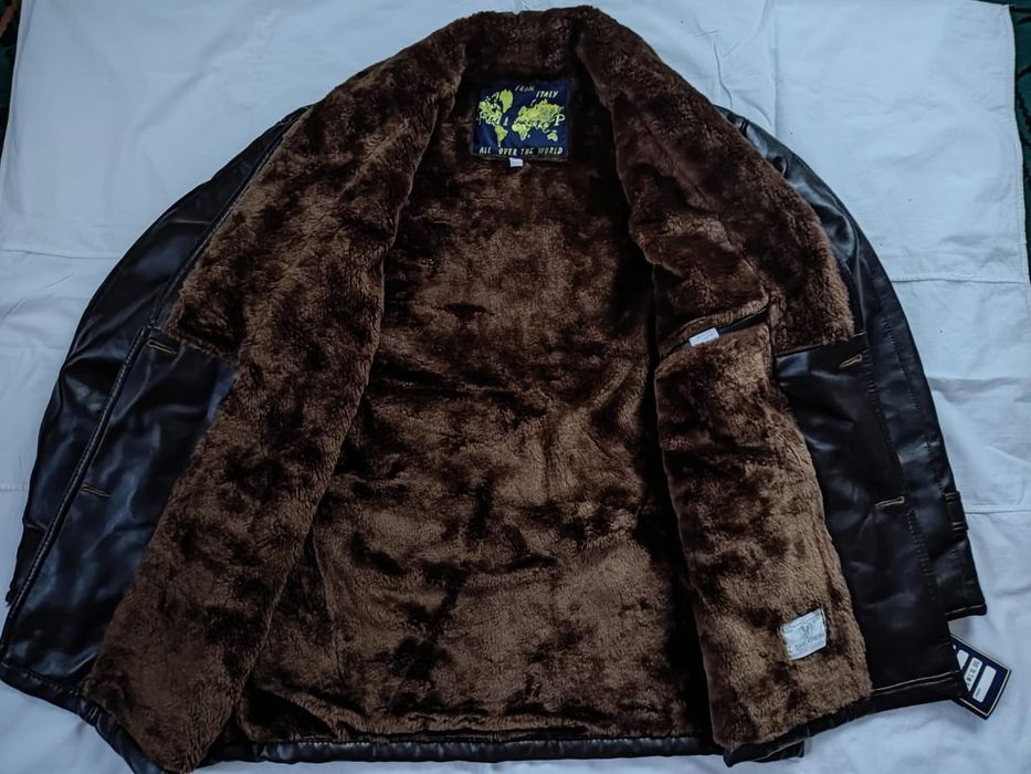 Продам куртку мужскую