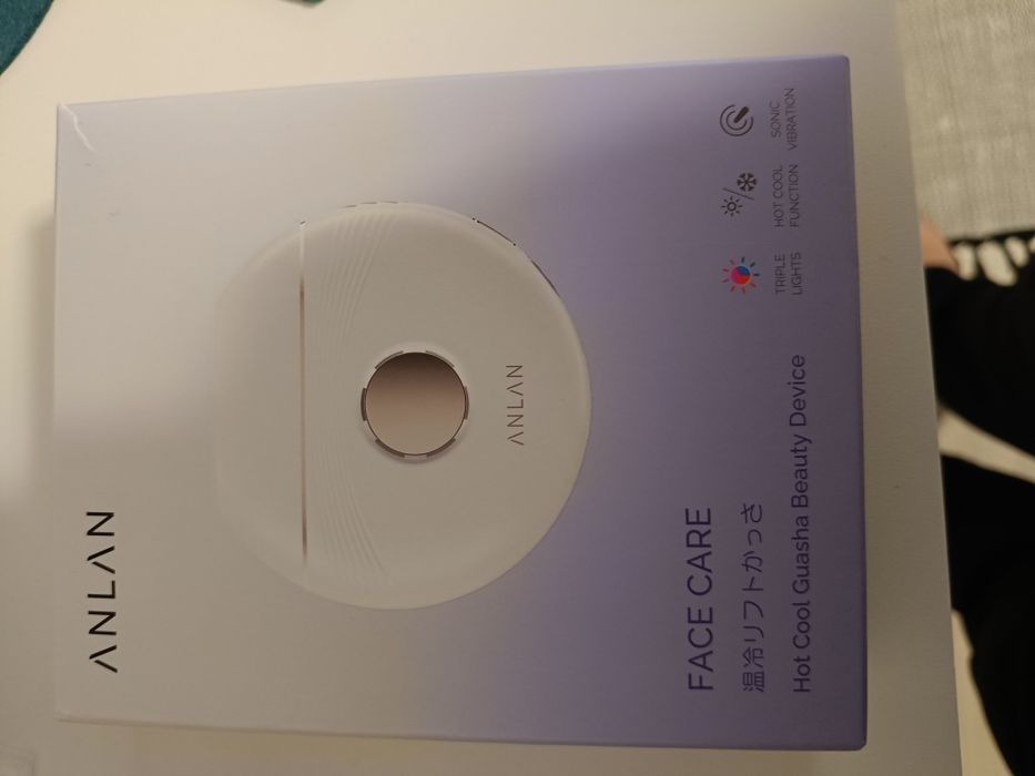 Aparat de masaj facial nou sigilat