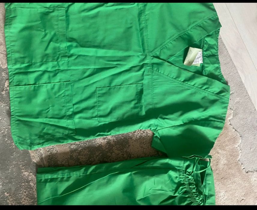 Costum medical din 2 piese