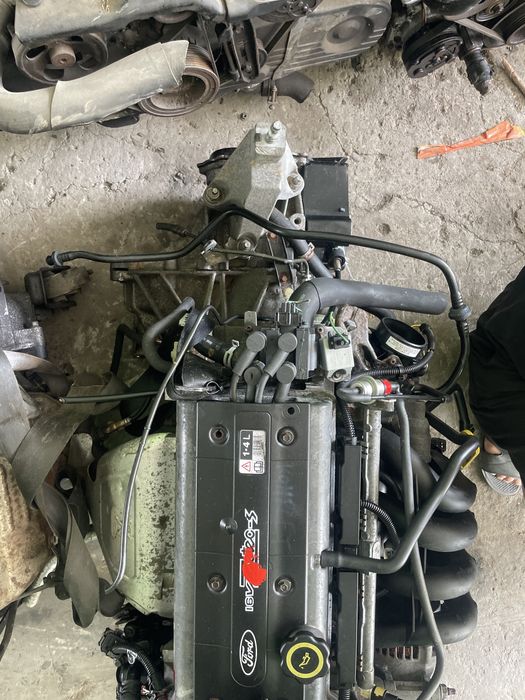 Двигатель на FORD FOCUS