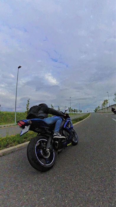 Vând Suzuki GSX-R 600 (K6 / K7)