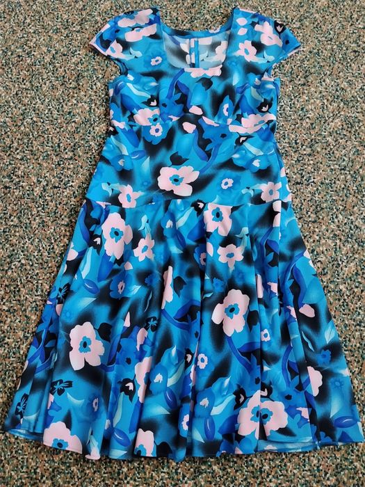 Платья  повседневные