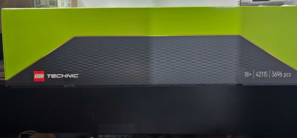 LEGO Technic Lamborghini Sian 42115 SIGILAT