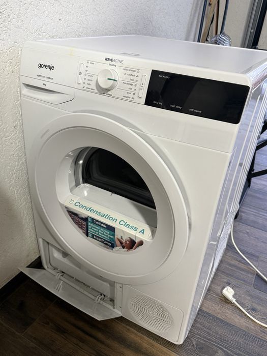 Uscător rufe Gorenje DE82/G 8 kg, pompă de căldură, Clasa A, WaveActive