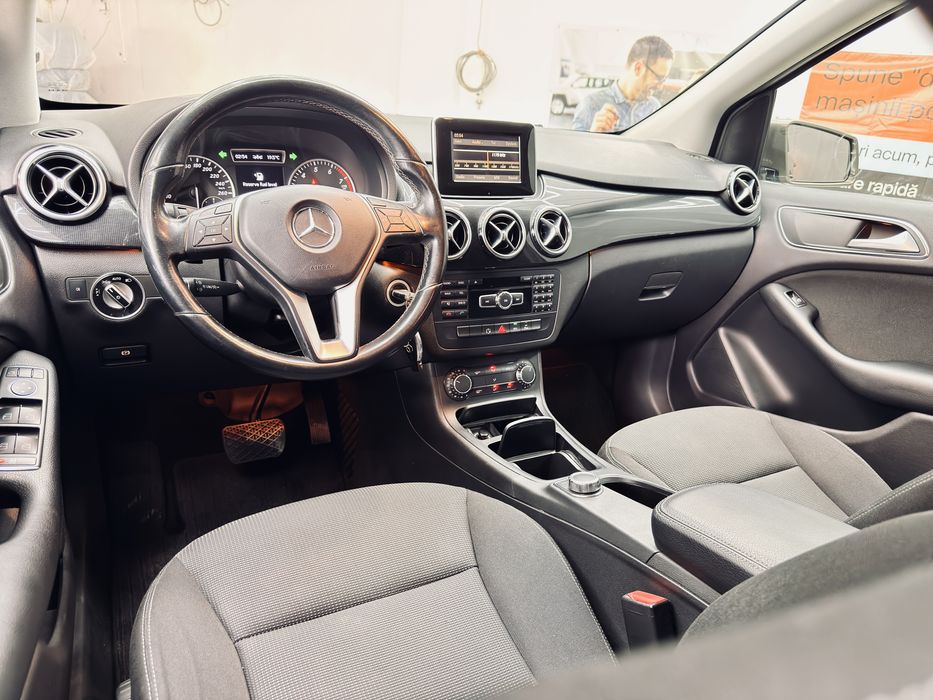 Mercedes Benz B200 - 146.000 KM - Benzina - 1.6 - Cutie automata -Rate