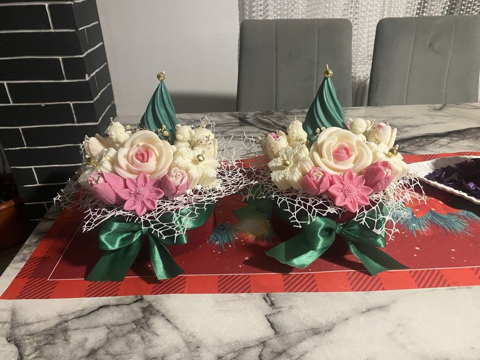 Realizez decoratiuni handmade din ceara naturala