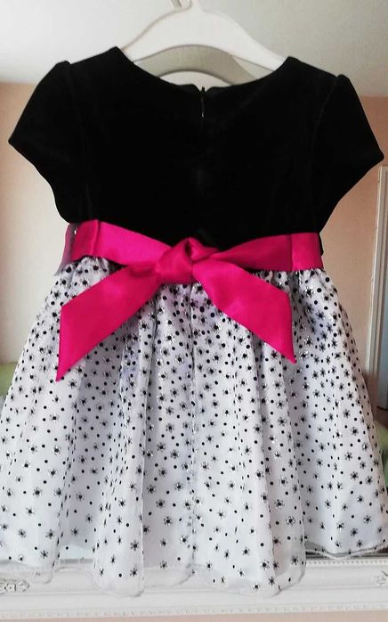 Rochita noua model deosebit fetite