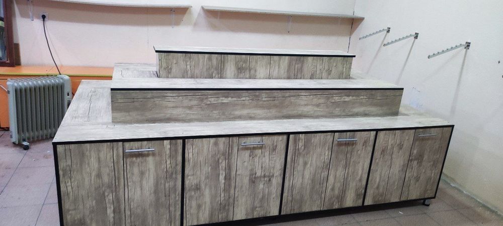 Шкаф магазин витрина новый