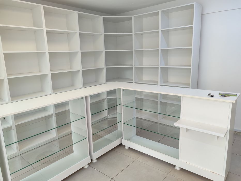 Rafturi,tejghele,mobilier magazine