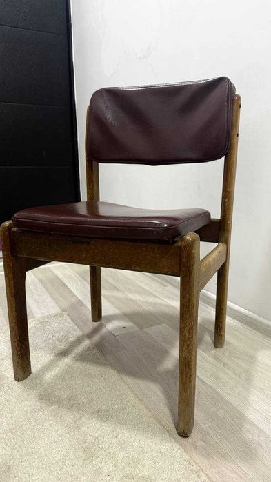 Стул Деревянный Кожаный Б/У
