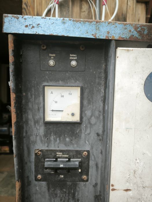 Зарядно за електрокари и др.