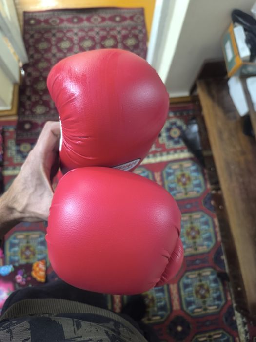 Бокс перчаткалари