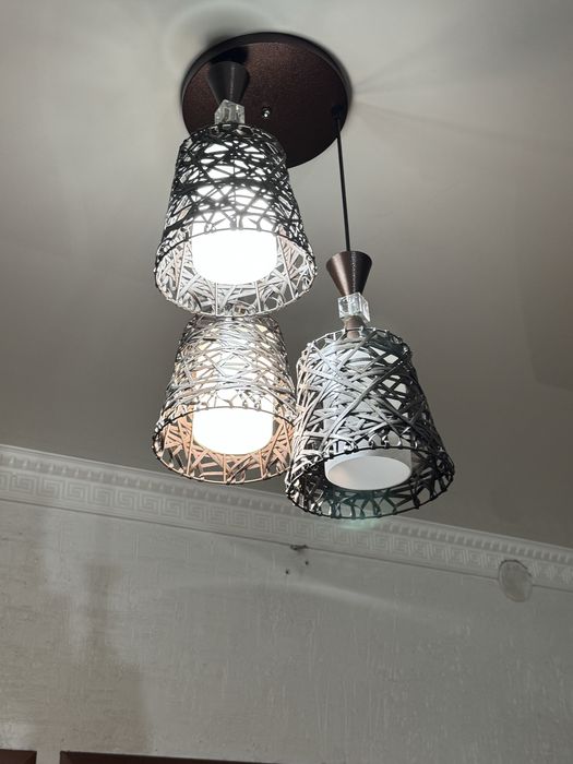 Люстра очень красивая