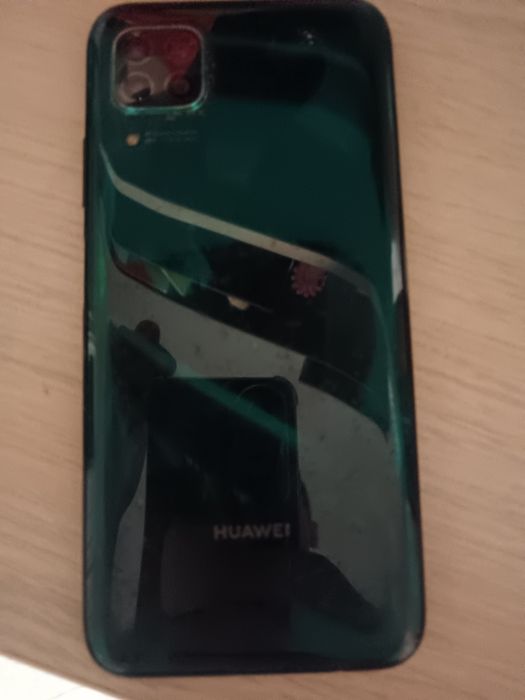 Huawei p40 lite, funcționează f bine