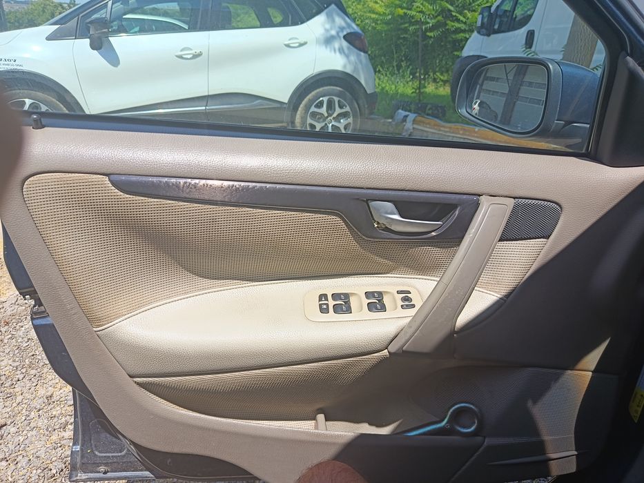 Волво S60 .D5 само на части
