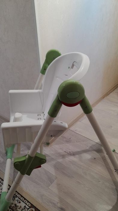 Продам стул для детского кормления