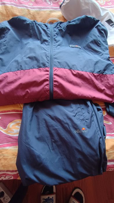 Екипи 2 броя, ELLESSE и Mercedes-Benz-AMG