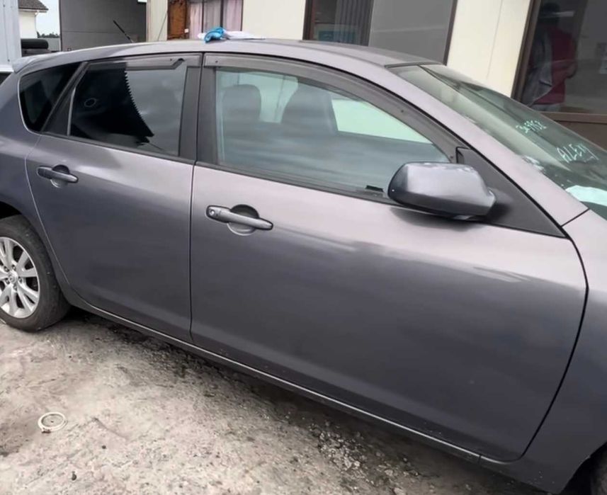 Двери дверь Mazda 3 BK 2003-08 год, оригинал из Японии