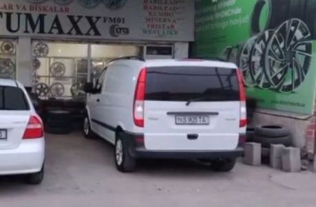 Мерсадес вито  холати идеальний краска тоза