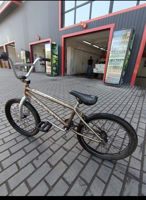 Продам bmx haro midloader