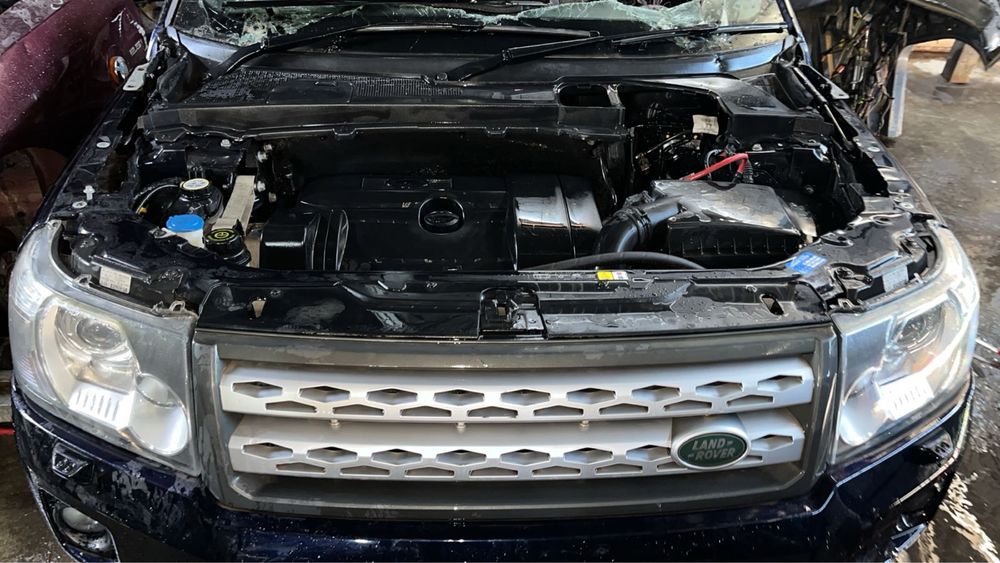 Передняя часть Land Rover Freelander L359.