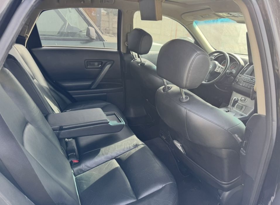 Dezmembrez infiniti fx45 2005