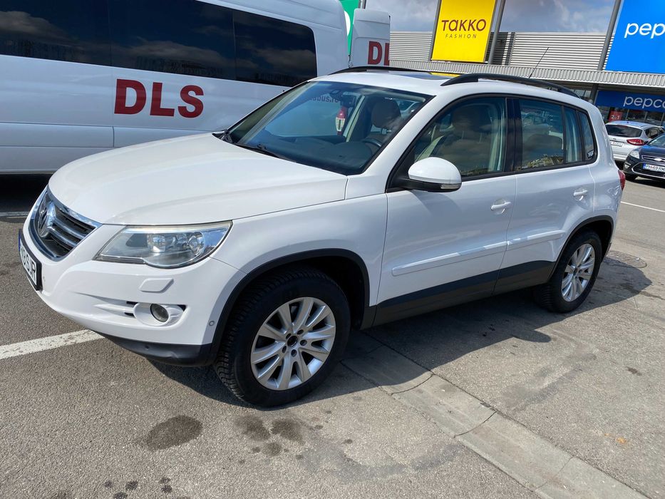 VW Tiguan 2009 – BENZINĂ – AUTOMAT – 4x4 (4 motion) trapa panoramica – 110.000 km REALI