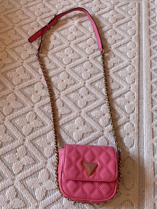 Розова чанта Guess