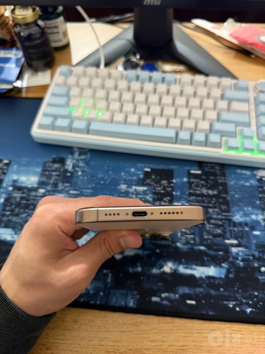 iPhone 16 Pro Max Desert