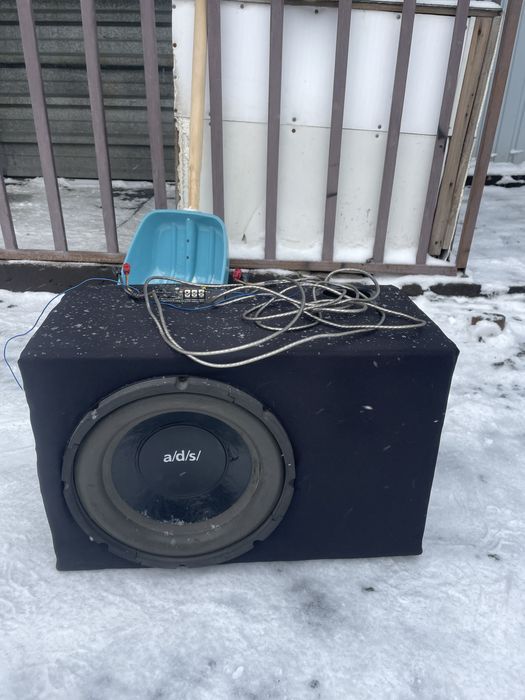 сабвуфер продам!
