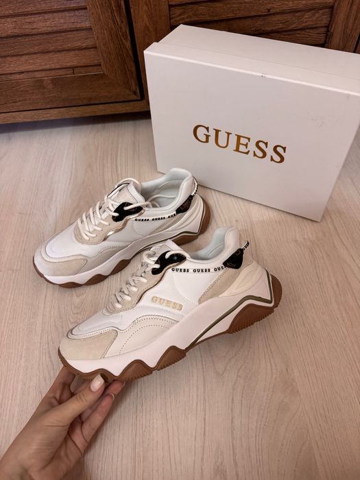 Оригинални дамски обувки Guess 38 Нови