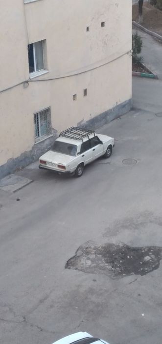 Ваз 2107 sotiladi yil 1993 borchi 1800$