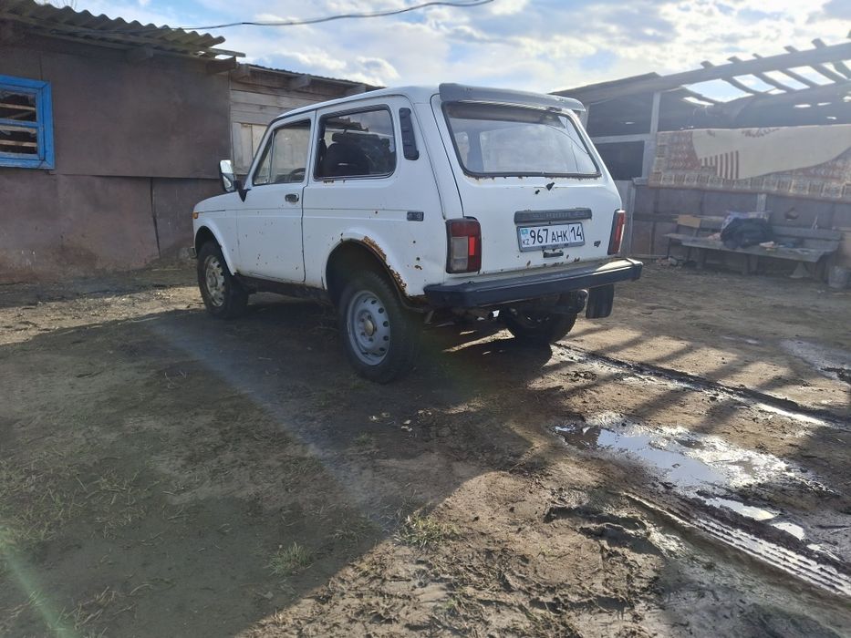 Продам ниву на активном ходу