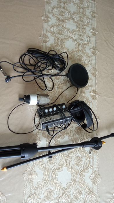 Ovoz yozish uchun komplekt tayyor