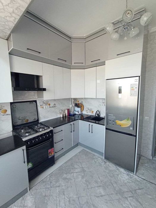 2 хонали квартира сотилади.