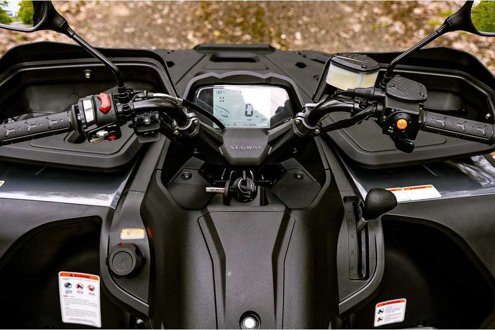 Închirieri ATV cu trasee off road și circuit