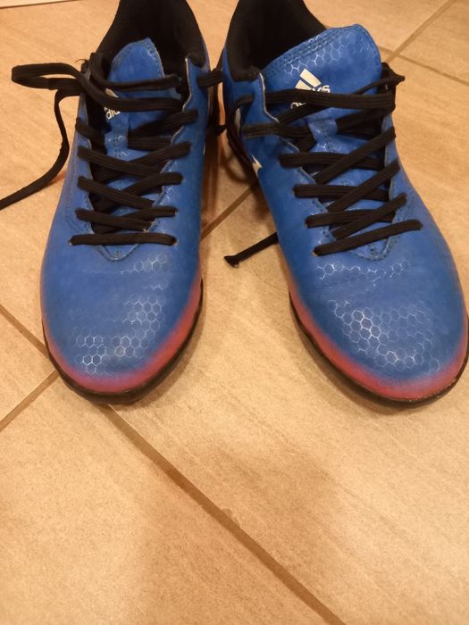 Футболни обувки Adidas 38