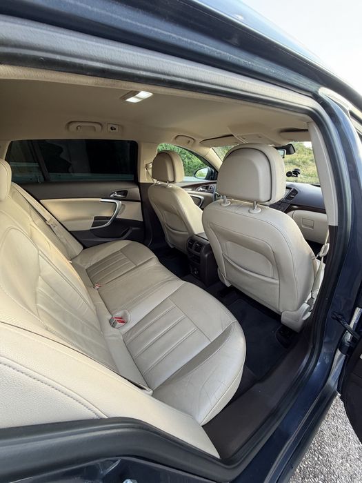Opel Insignia, 2009