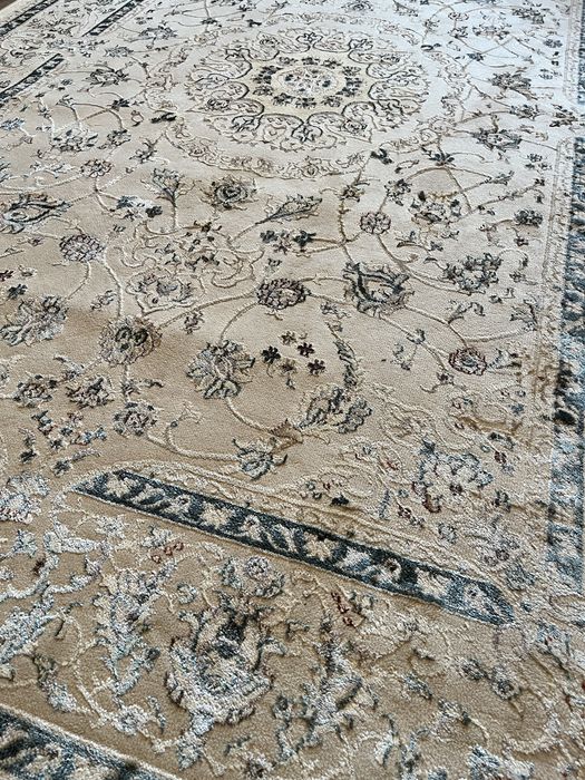 Продам ковер 150х230