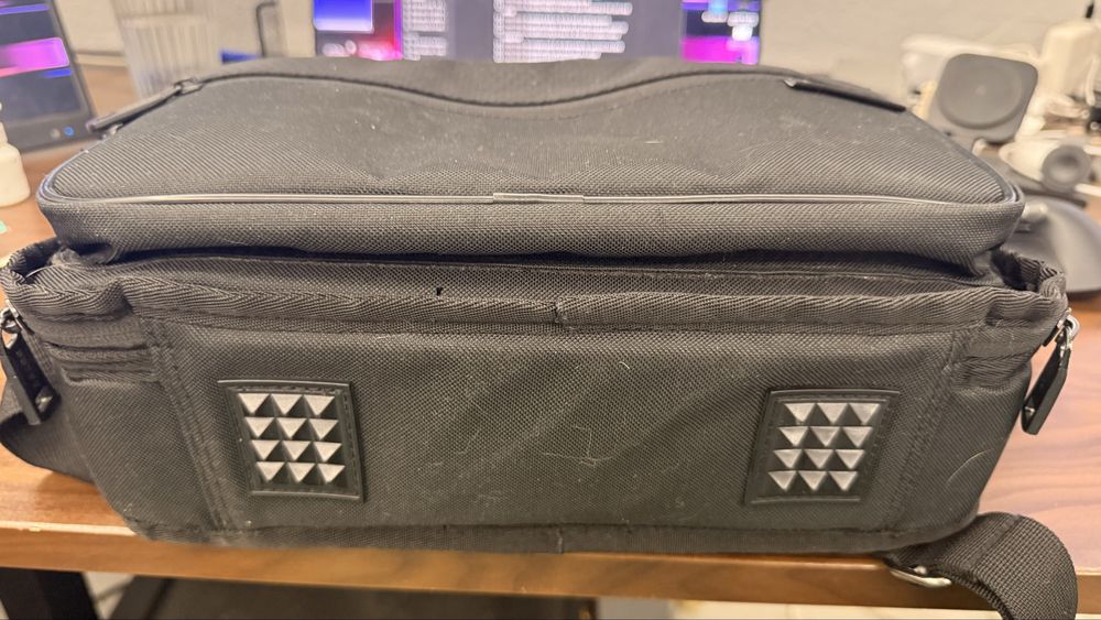 Pedala procesor multiefect chitara electrica bass Boss GX-10 + Boss BT-Dual + Geantă Boss CB-BM-S — Pachet Complet, Garanție